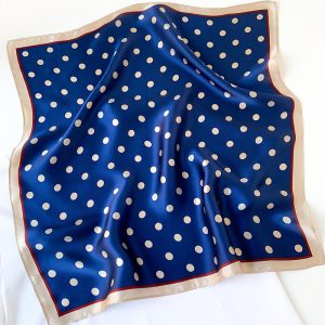 Foulard en soie bleu