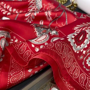 Foulard Rouge Femme
