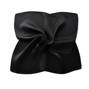 Carré de soie noir femme