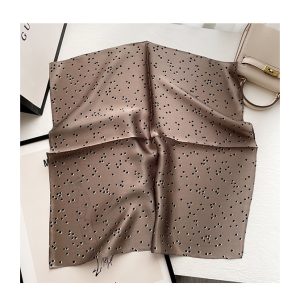 Foulard en soie gris