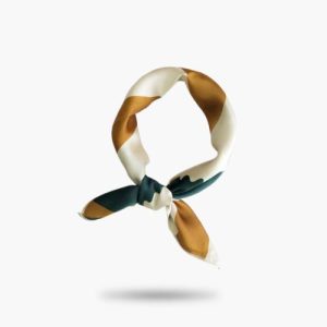 Petit Foulard Carré Beige – Annicette