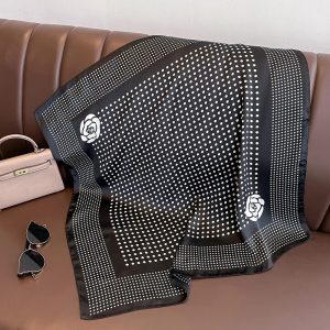 foulard noir pois blanc Femme