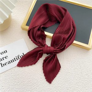 Foulard Plissé Bordeaux Cheveux Femme