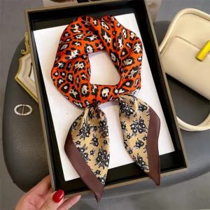 Foulard Léopard beige orange