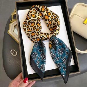 Foulard Imprimé Léopard Femme
