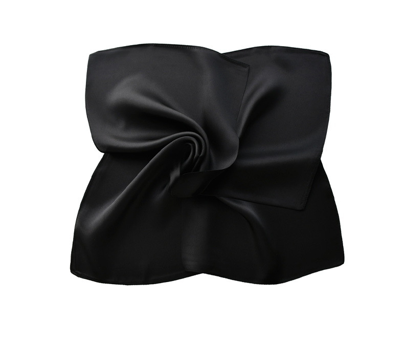 Carré de soie noir femme Carré de soie noir femme
